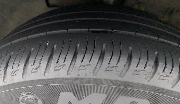 2019 Hyundai VENUE SX 1.0 (O) TURBO, Petrol, Manual, 25,260 km, Left Front Tyre Tread