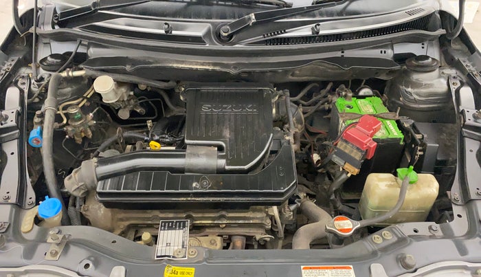 2013 Maruti Swift Dzire VXI, CNG, Manual, 93,343 km, Engine View