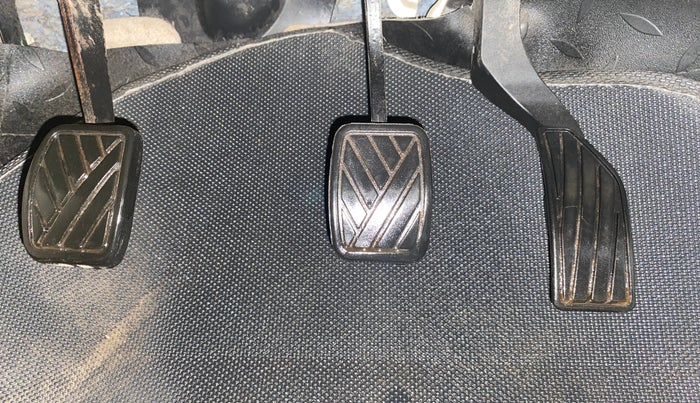 2013 Maruti Swift Dzire VXI, CNG, Manual, 93,343 km, Pedals