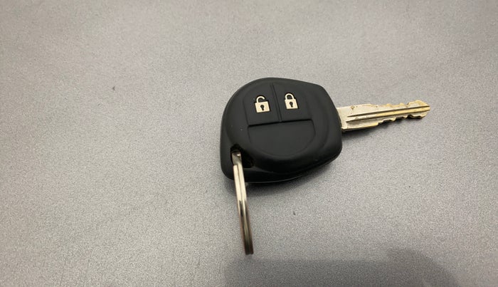 2013 Maruti Swift Dzire VXI, CNG, Manual, 93,343 km, Key Close Up