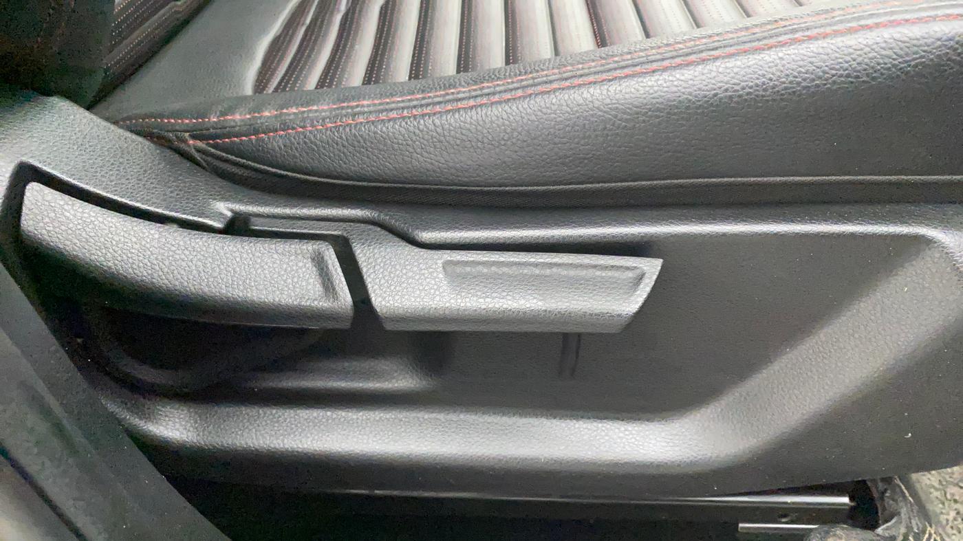 2021 KIA SONET GTX PLUS 1.5 AT, Diesel, Automatic, 75,606 km, Driver Side Adjustment Panel