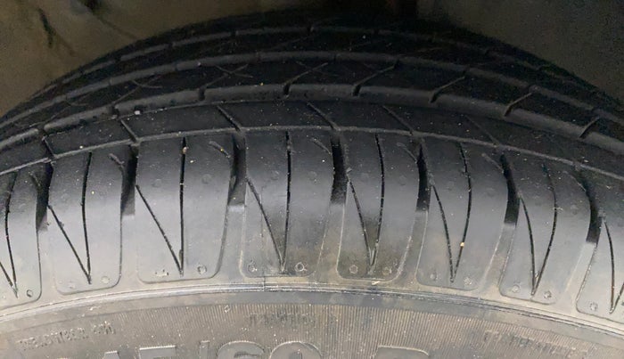 2021 KIA SONET GTX PLUS 1.5 AT, Diesel, Automatic, 75,606 km, Right Front Tyre Tread