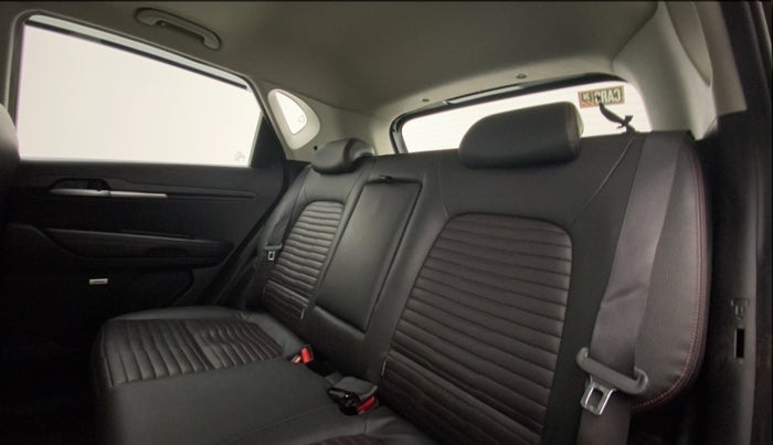 2021 KIA SONET GTX PLUS 1.5 AT, Diesel, Automatic, 75,606 km, Right Side Rear Door Cabin