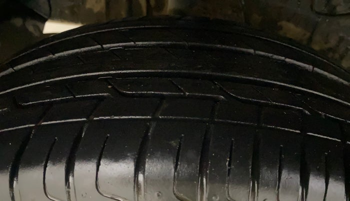 2022 Tata NEXON XZA PLUS DIESEL, Diesel, Automatic, 39,233 km, Right Rear Tyre Tread