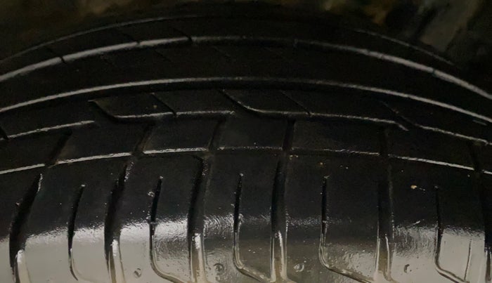 2022 Tata NEXON XZA PLUS DIESEL, Diesel, Automatic, 39,233 km, Left Rear Tyre Tread