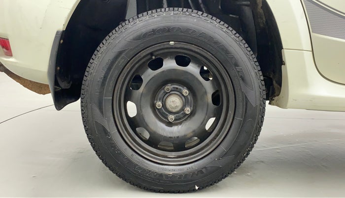2015 Nissan Terrano XL P, Petrol, Manual, 83,958 km, Right Rear Wheel