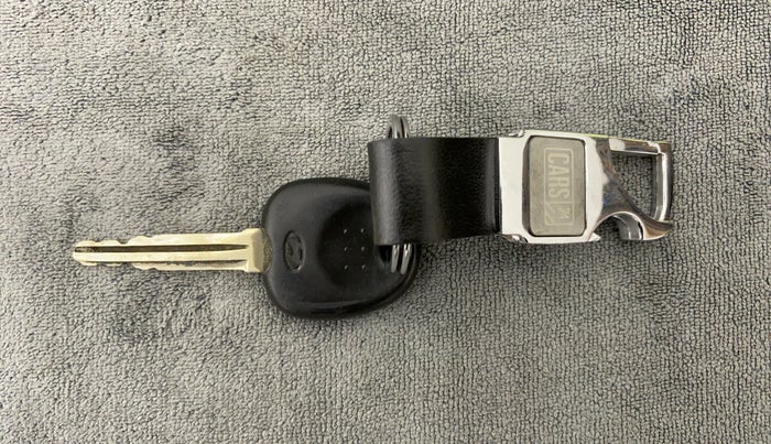 2016 Hyundai Eon ERA +, Petrol, Manual, 78,407 km, Key Close Up