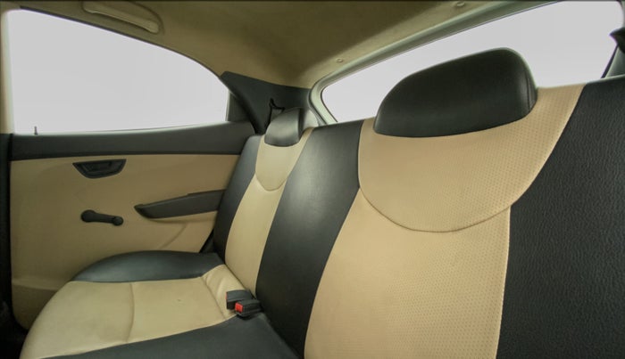 2016 Hyundai Eon ERA +, Petrol, Manual, 78,407 km, Right Side Rear Door Cabin