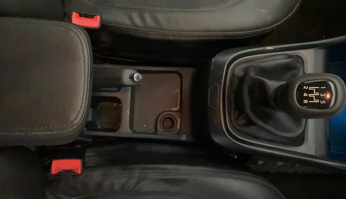 2024 Tata ALTROZ XM PLUS CNG, CNG, Manual, 18,993 km, Gear Lever