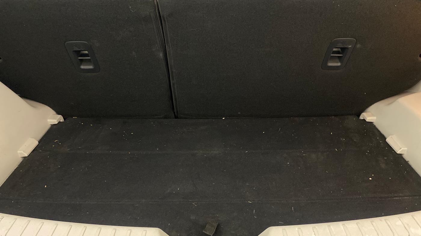2019 Mahindra XUV300 W8 1.5 DIESEL AMT, Diesel, Automatic, 73,135 km, Boot Inside