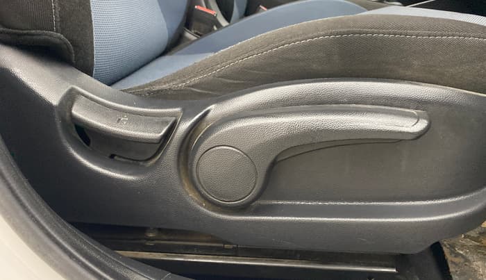 2015 Hyundai i20 Active 1.4 SX, Diesel, Manual, 72,827 km, Driver Side Adjustment Panel
