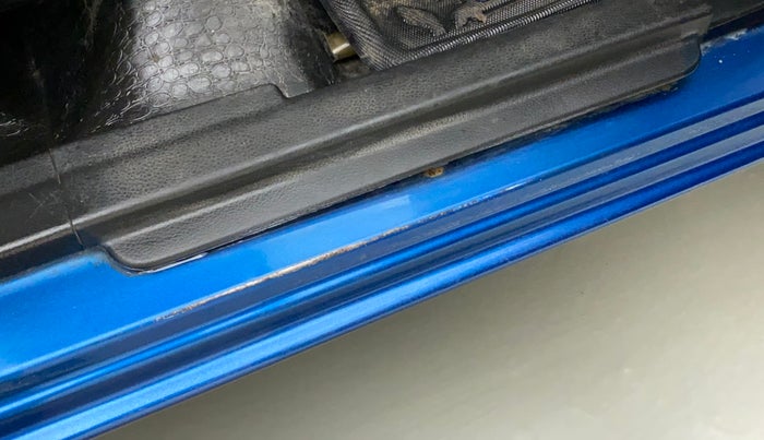 2018 Maruti IGNIS DELTA 1.2, Petrol, Manual, 71,471 km, Right running board - Slightly rusted