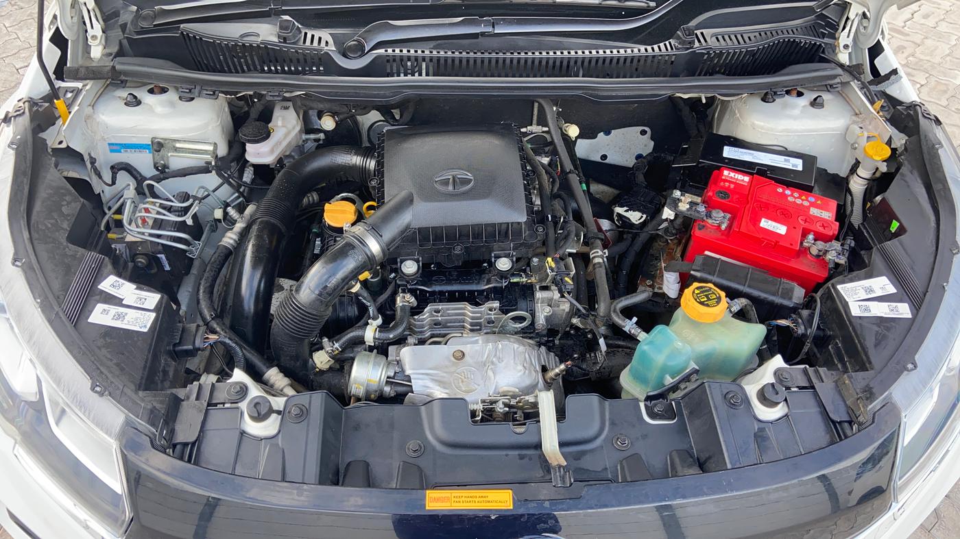 2022 Tata NEXON XMA SUNROOF PETROL, Petrol, Automatic, 27,624 km, Engine View