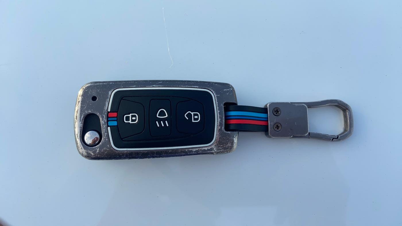 2022 Tata NEXON XMA SUNROOF PETROL, Petrol, Automatic, 27,624 km, Key Close Up