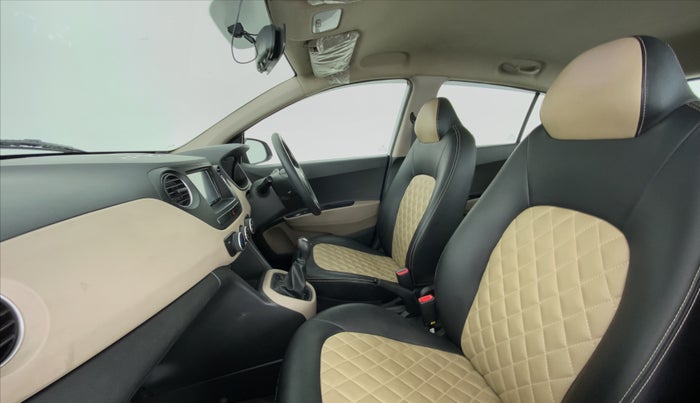 2018 Hyundai Grand i10 MAGNA 1.2 VTVT, Petrol, Manual, 15,736 km, Right Side Front Door Cabin