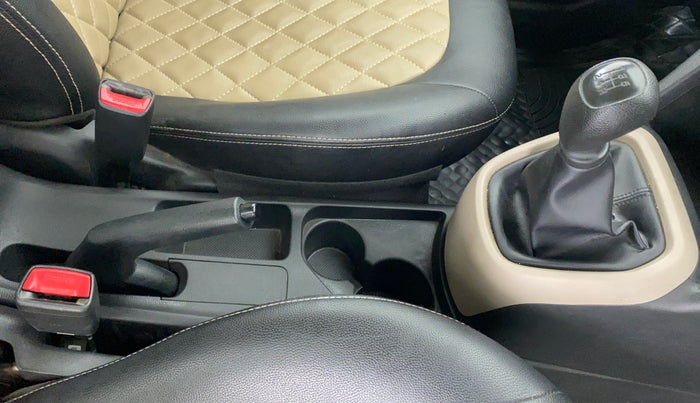 2018 Hyundai Grand i10 MAGNA 1.2 VTVT, Petrol, Manual, 15,736 km, Gear Lever