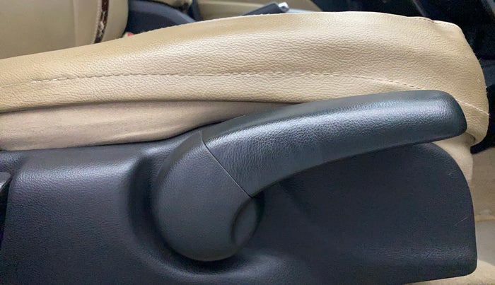 2014 Honda City 1.5L I-VTEC V MT, Petrol, Manual, 84,808 km, Driver Side Adjustment Panel