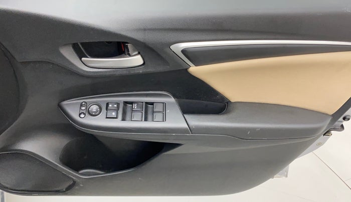 2018 Honda Jazz 1.2L I-VTEC VX CVT, Petrol, Automatic, 38,253 km, Driver Side Door Panels Control