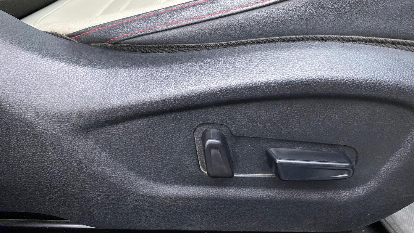 2019 KIA SELTOS 1.4 GTX+ TURBO GDI PETROL AT, Petrol, Automatic, 13,690 km, Driver Side Adjustment Panel