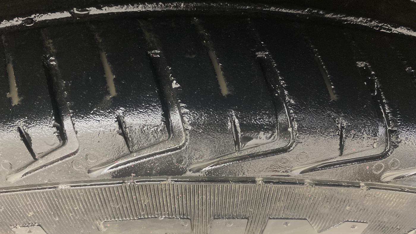 2012 Maruti A Star VXI (ABS) AT, Petrol, Automatic, 73,839 km, Right Front Tyre Tread