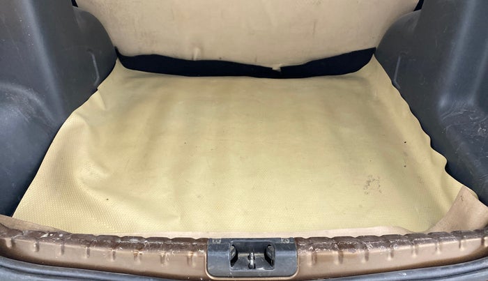 2015 Renault Duster 85 PS RXE DIESEL, Diesel, Manual, 97,125 km, Boot Inside