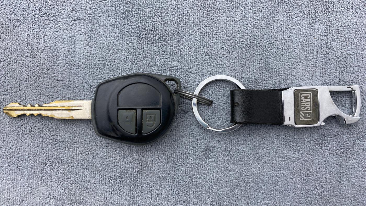 2016 Maruti Wagon R 1.0 VXI, Petrol, Manual, 32,702 km, Key Close Up