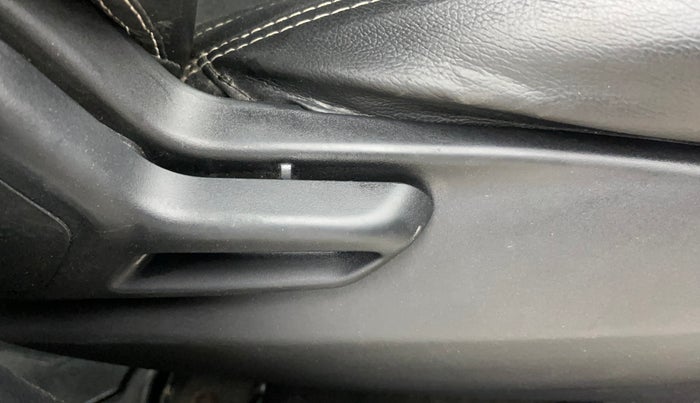 2022 Tata Tiago XT CNG, CNG, Manual, 50,741 km, Driver Side Adjustment Panel