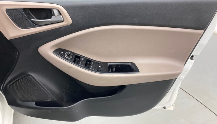 2018 Hyundai Elite i20 ASTA 1.4 CRDI, Diesel, Manual, 89,269 km, Driver Side Door Panels Control
