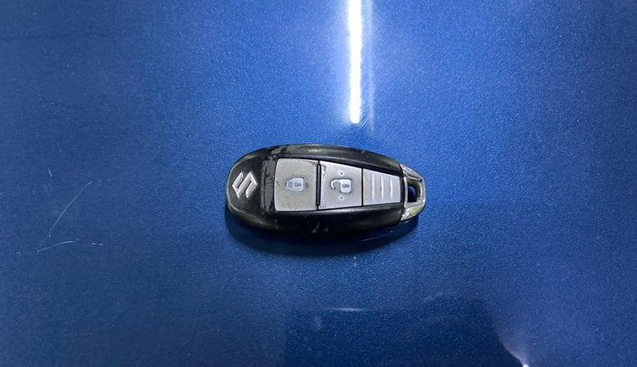 2017 Maruti Baleno ZETA PETROL 1.2, Petrol, Manual, 78,599 km, Key Close Up