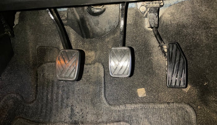 2017 Maruti Baleno ZETA PETROL 1.2, Petrol, Manual, 78,599 km, Pedals