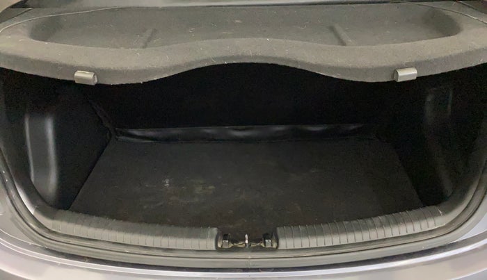 2018 Hyundai Grand i10 SPORTZ 1.2 KAPPA VTVT, Petrol, Manual, 42,839 km, Boot Inside