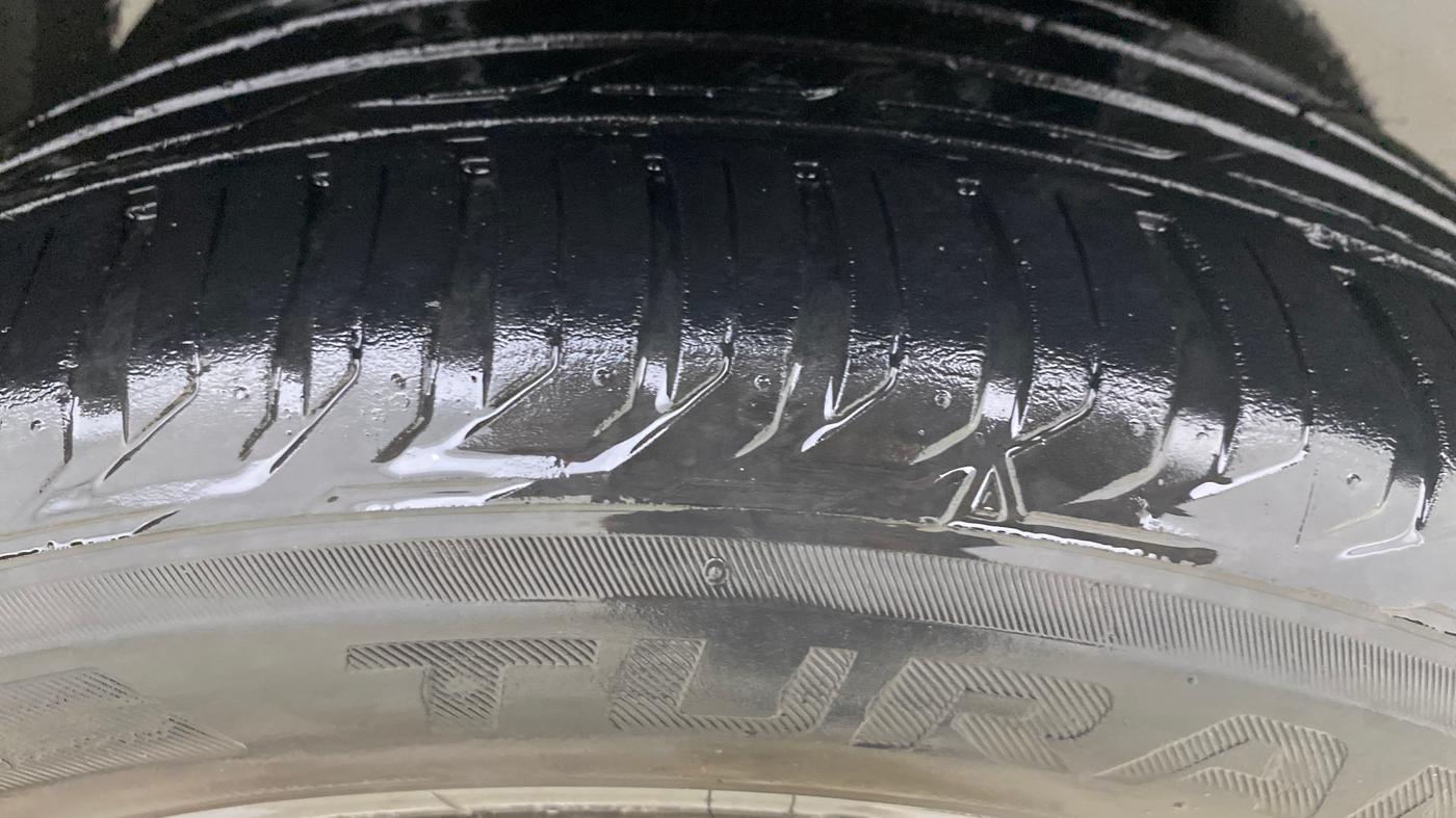 2020 Jeep Compass LONGITUDE 2.0 DIESEL 4X4 AT, Diesel, Automatic, 89,727 km, Left Rear Tyre Tread