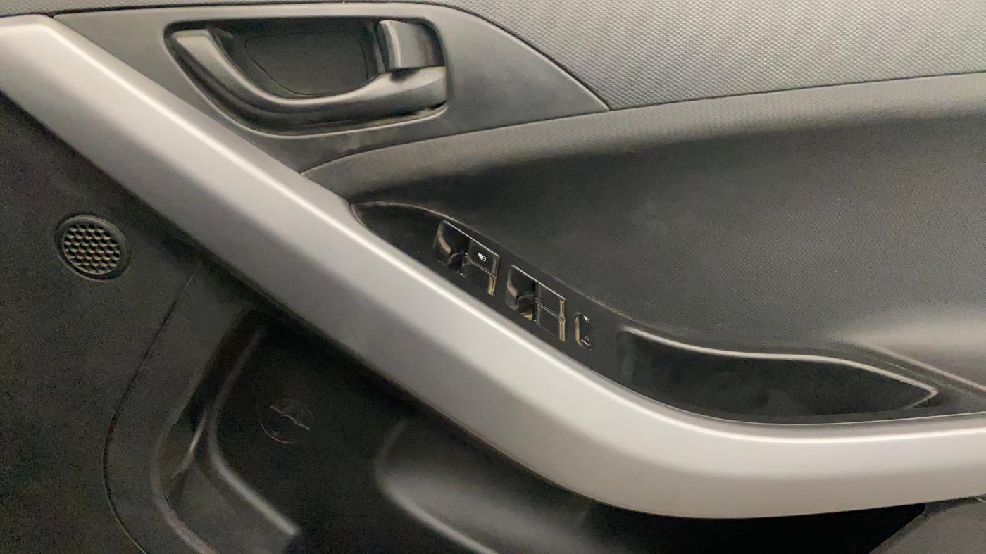 2021 Tata NEXON XMA SUNROOF PETROL, Petrol, Automatic, 62,616 km, Driver Side Door Panels Control