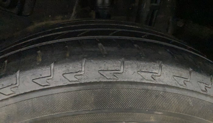 2021 Tata NEXON XMA SUNROOF PETROL, Petrol, Automatic, 62,616 km, Left Rear Tyre Tread