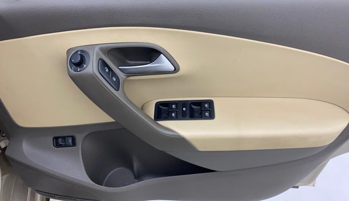 2016 Volkswagen Vento HIGHLINE PETROL AT, Petrol, Automatic, 76,549 km, Driver Side Door Panels Control