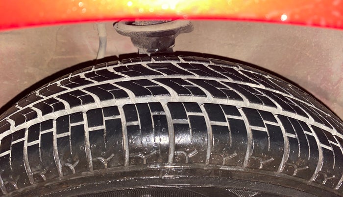 2017 Maruti Alto 800 LXI, Petrol, Manual, 26,136 km, Right Front Tyre Tread