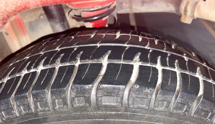 2017 Maruti Alto 800 LXI, Petrol, Manual, 26,136 km, Left Rear Tyre Tread