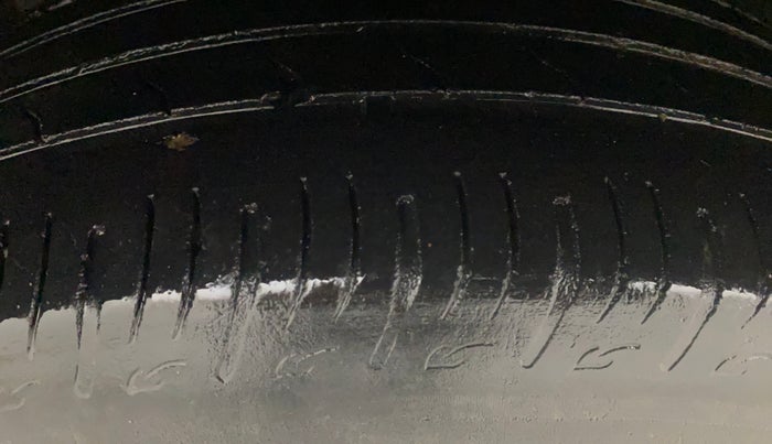 2023 Maruti BREZZA ZXI + SMART HYBRID, Petrol, Manual, 67,584 km, Left Front Tyre Tread