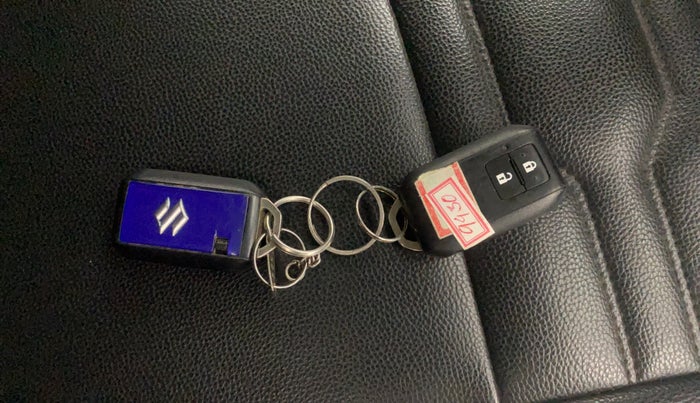 2023 Maruti BREZZA ZXI + SMART HYBRID, Petrol, Manual, 67,584 km, Key Close Up