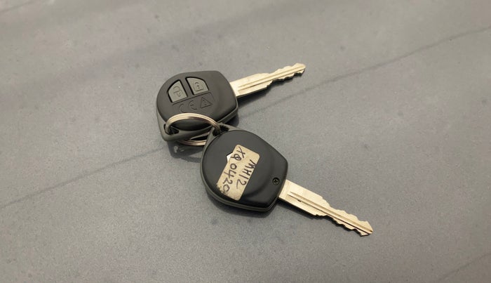 2024 Maruti FRONX DELTA CNG 1.2 MT, CNG, Manual, 7,835 km, Key Close Up