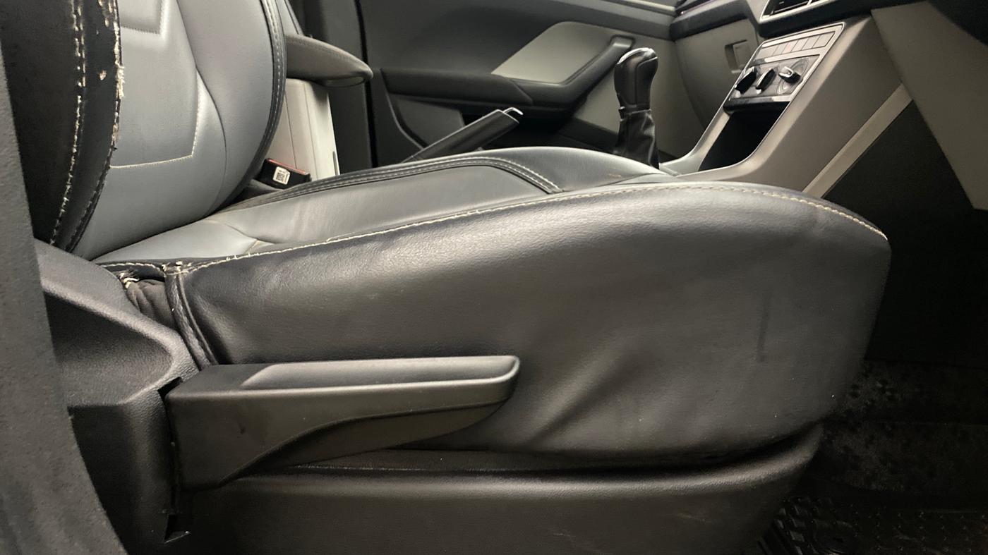 2022 Skoda KUSHAQ AMBITION CLASSIC 1.0L TSI MT, Petrol, Manual, 97,794 km, Driver Side Adjustment Panel
