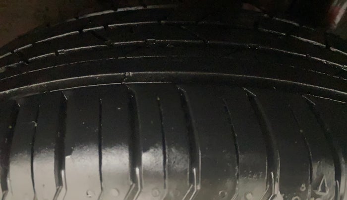 2019 Hyundai Elite i20 ASTA (O) CVT, Petrol, Automatic, 64,314 km, Left Rear Tyre Tread