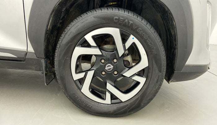 2021 Nissan MAGNITE XV MT PETROL, Petrol, Manual, 6,185 km, Right Front Wheel