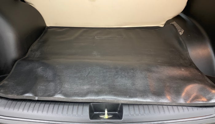 2019 Hyundai Creta 1.6 E + VTVT, Petrol, Manual, 16,733 km, Boot Inside