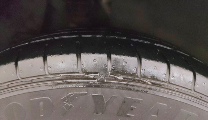 2017 Hyundai Creta SX PLUS AT 1.6 PETROL, Petrol, Automatic, 56,138 km, Right Rear Tyre Tread