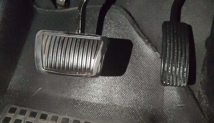 2017 Hyundai Creta SX PLUS AT 1.6 PETROL, Petrol, Automatic, 56,138 km, Pedals