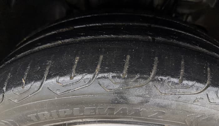 2022 Tata Tiago XZ PLUS CNG, CNG, Manual, 30,697 km, Right Front Tyre Tread