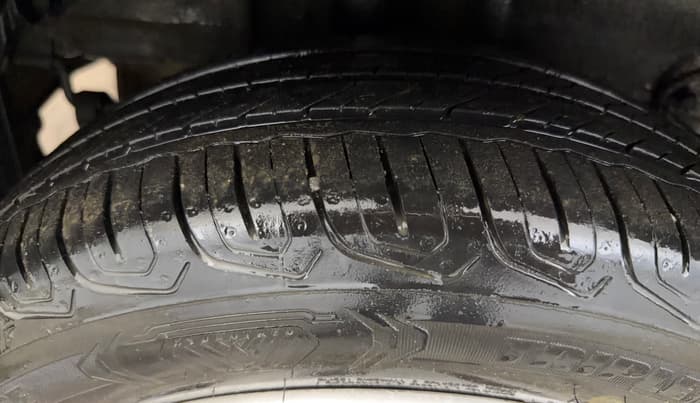 2022 Tata Tiago XZ PLUS CNG, CNG, Manual, 30,697 km, Right Rear Tyre Tread