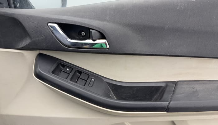 2022 Tata Tiago XZ PLUS CNG, CNG, Manual, 30,697 km, Driver Side Door Panels Control