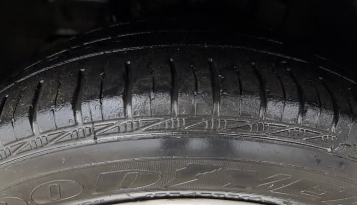 2022 Tata Tiago XZ PLUS CNG, CNG, Manual, 30,697 km, Left Front Tyre Tread